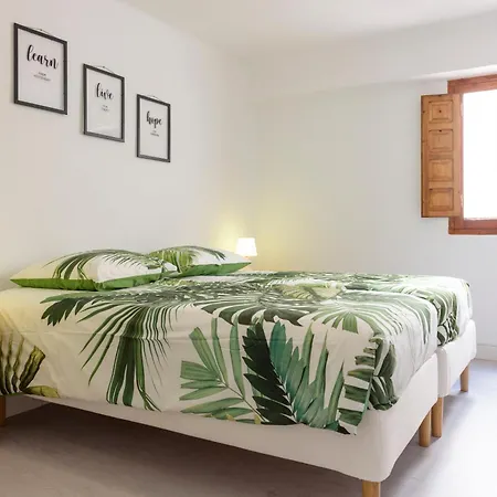 Apartman Port Perfection: Your Dream By The